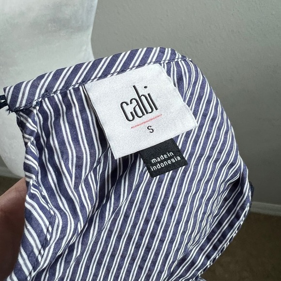 Cabi Lace Flutter Top Women's S Navy Stripe Seersucker Hi-Lo Hem Stretch #5727 - Picture 6 of 7